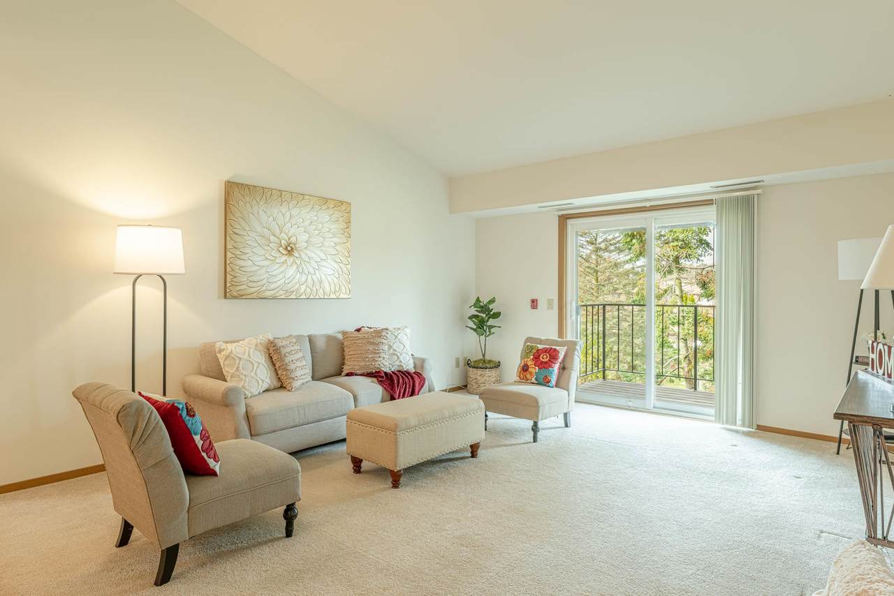 1032 Sunnyvale Lane - Photo 1