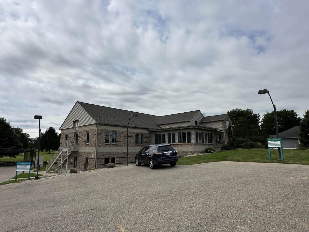 602 Pleasant Oak Drive - Photo 1