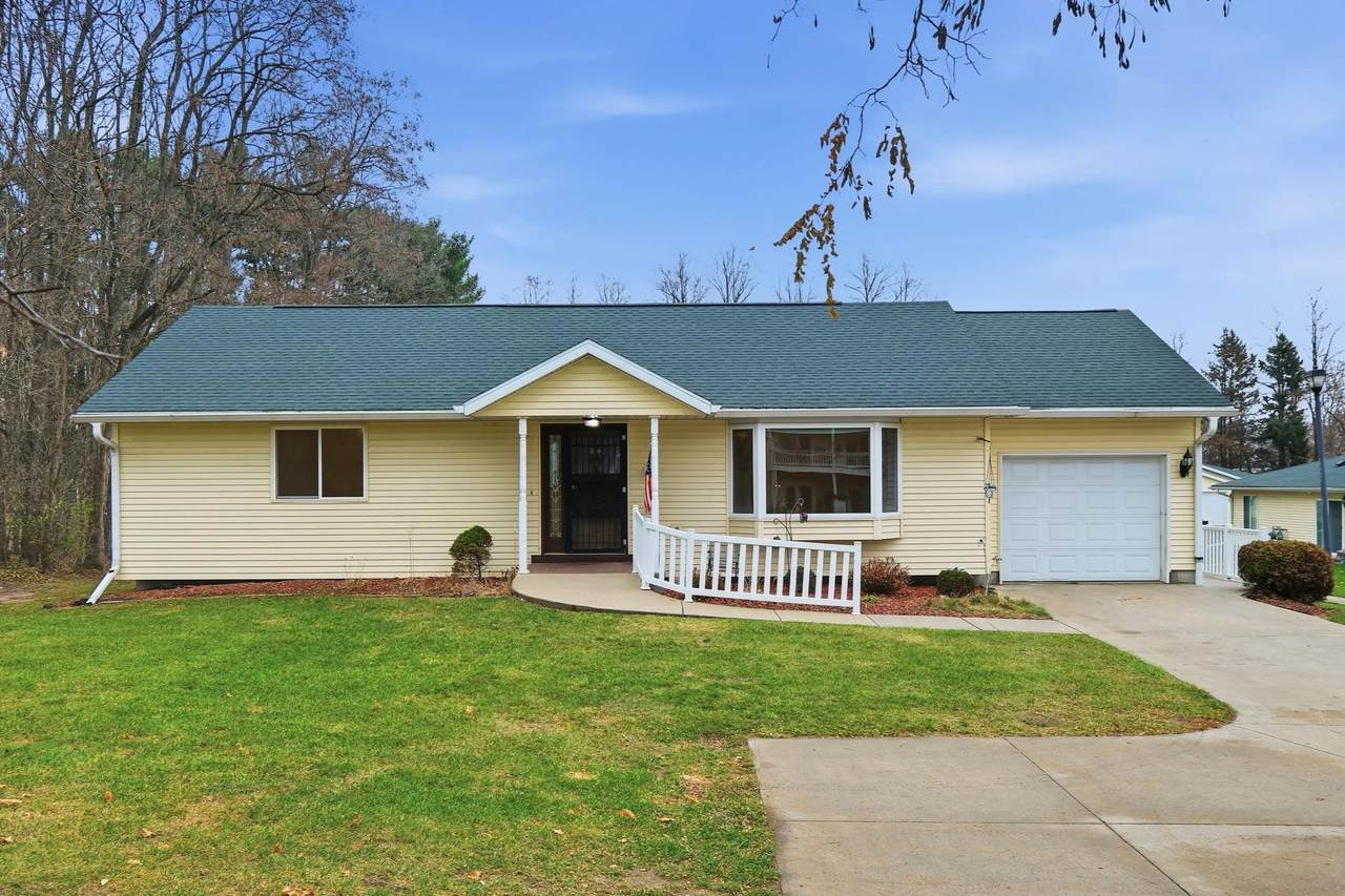 305 Mack Drive - Photo 1