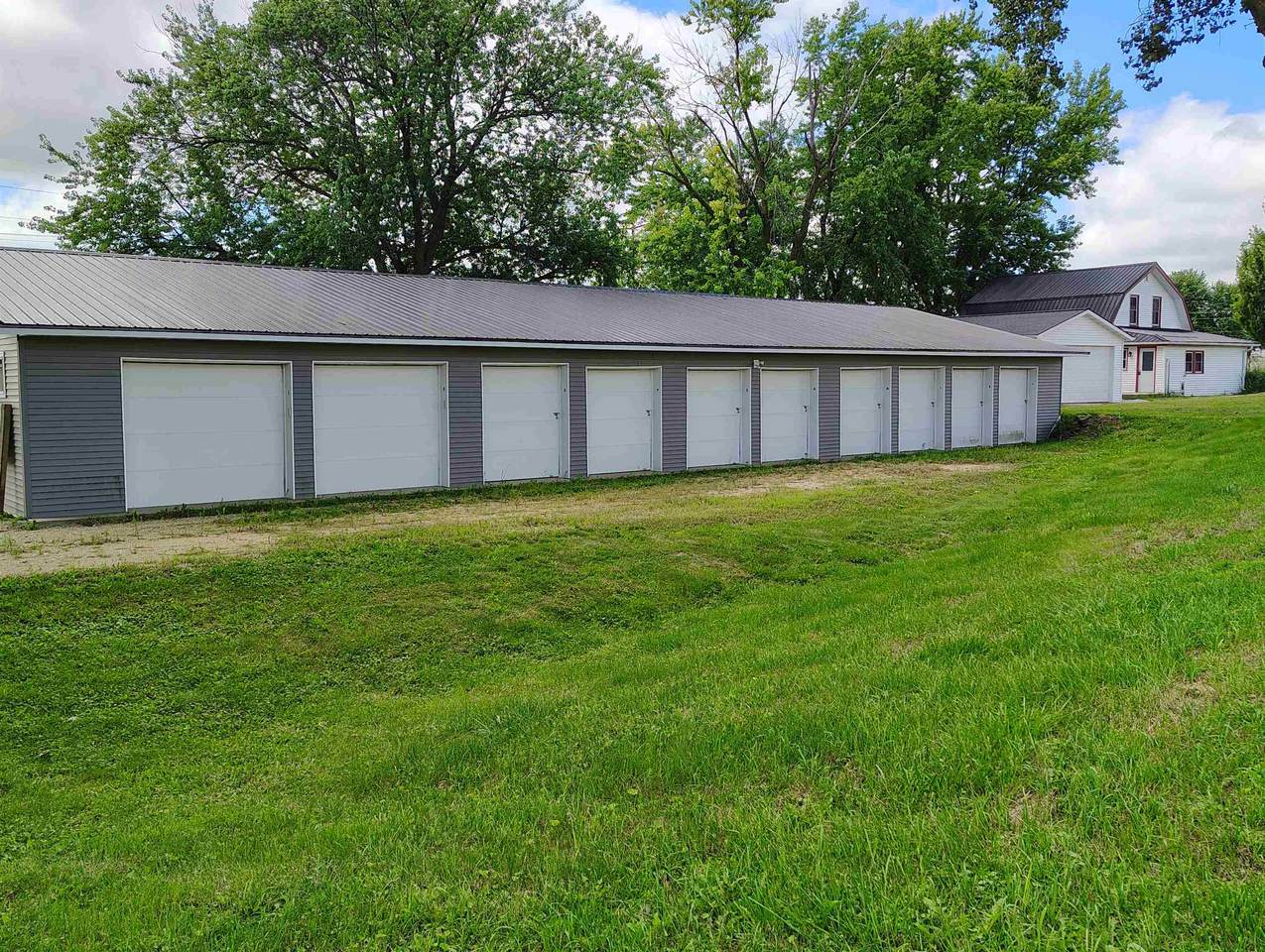 204 Leffler Street - Photo 1