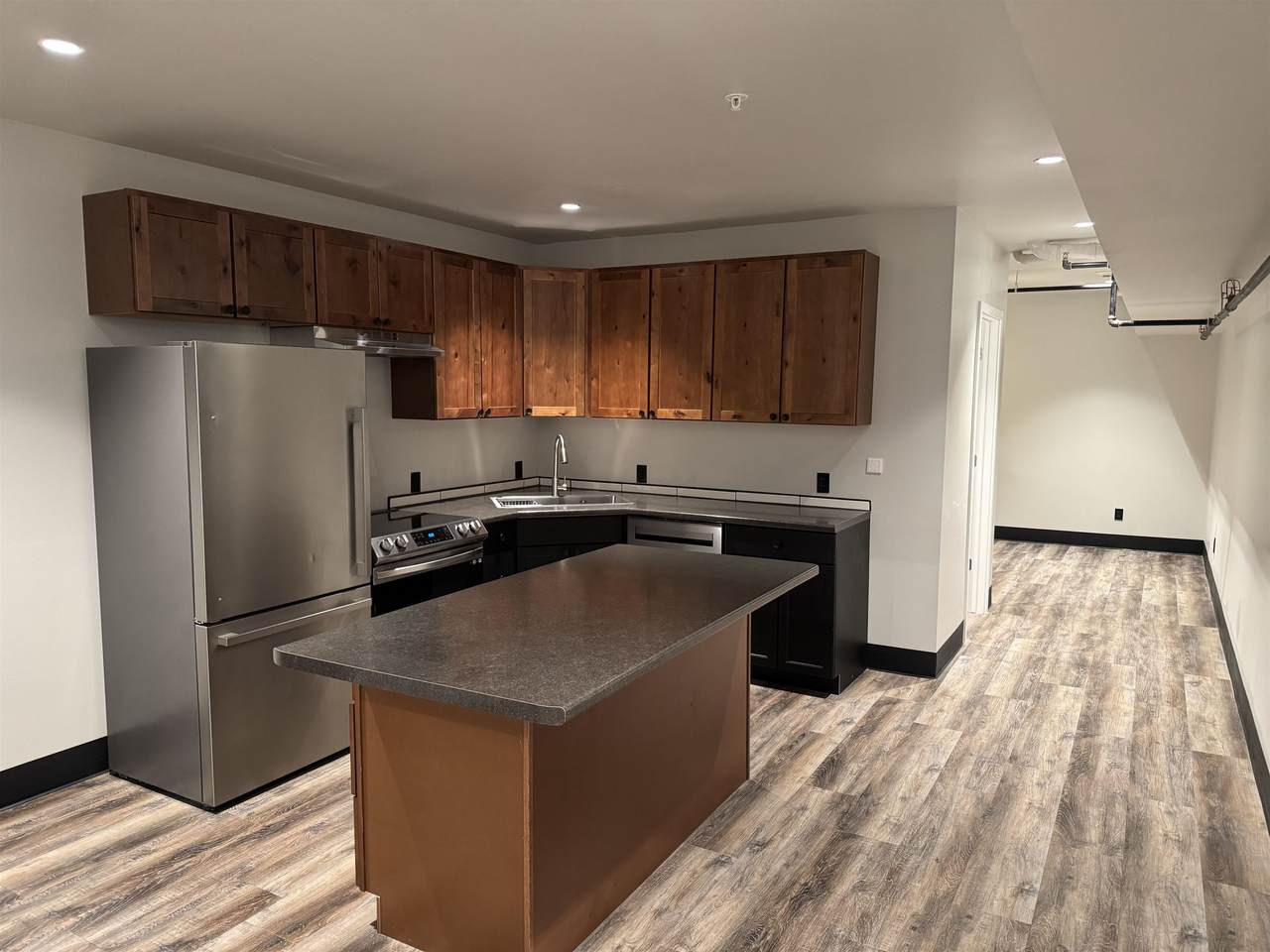 826 8th Street - Photo 1