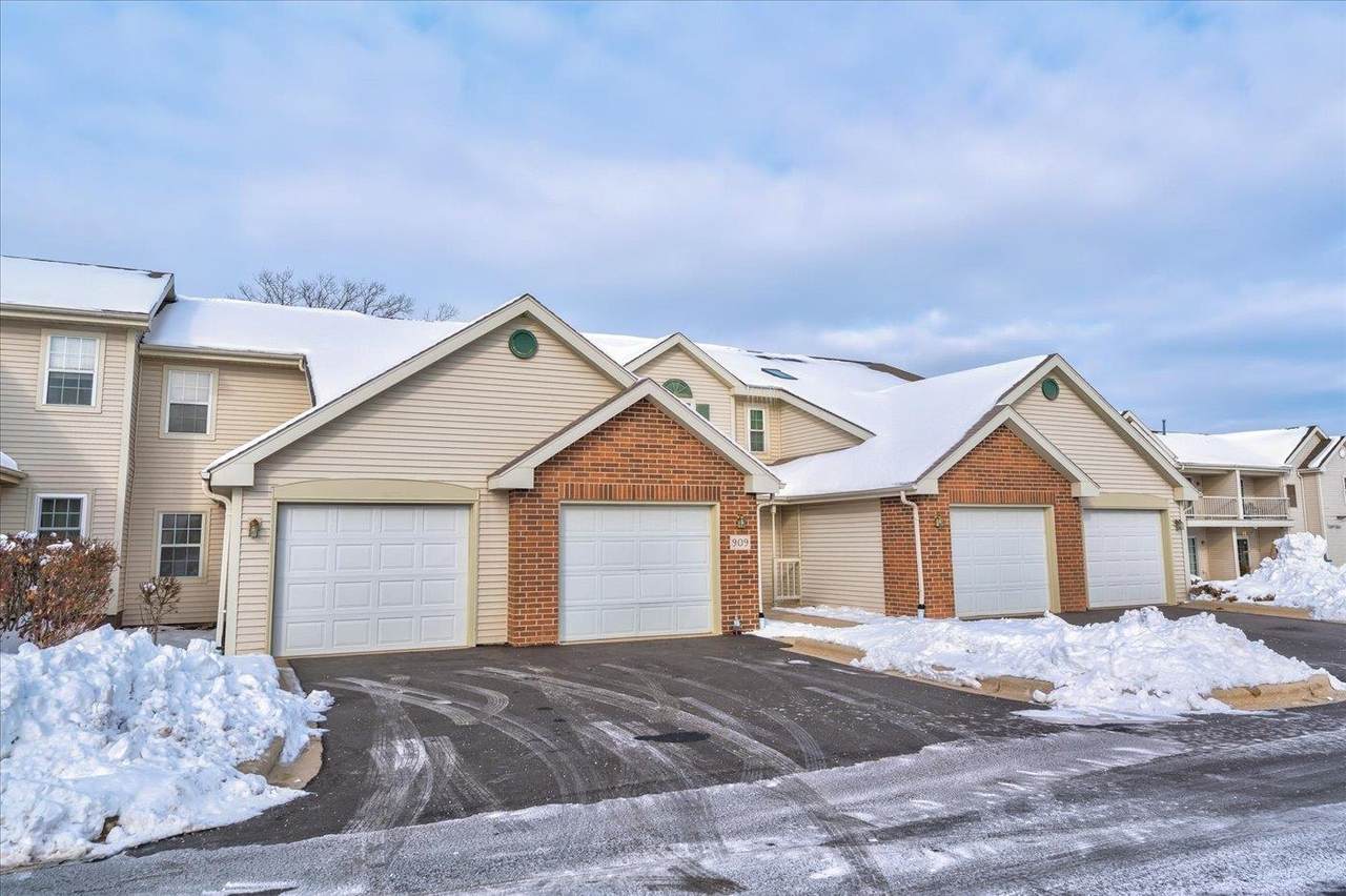 909 Park Street - Photo 1