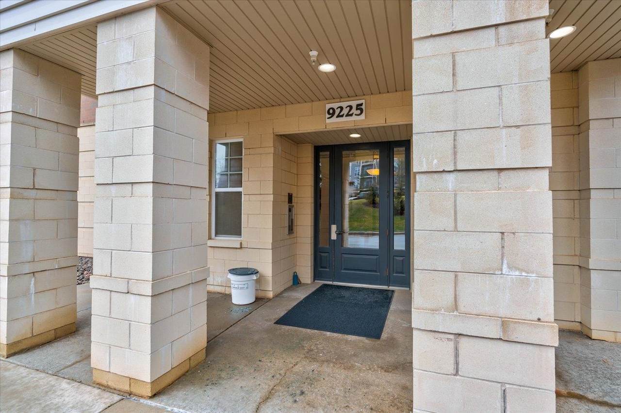 9225 Crosswinds Lane - Photo 1