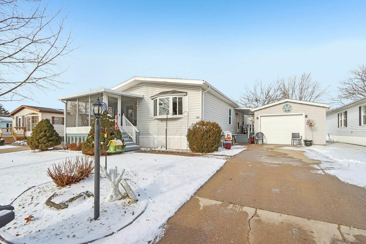 412 Oak Lodge Road - Photo 1