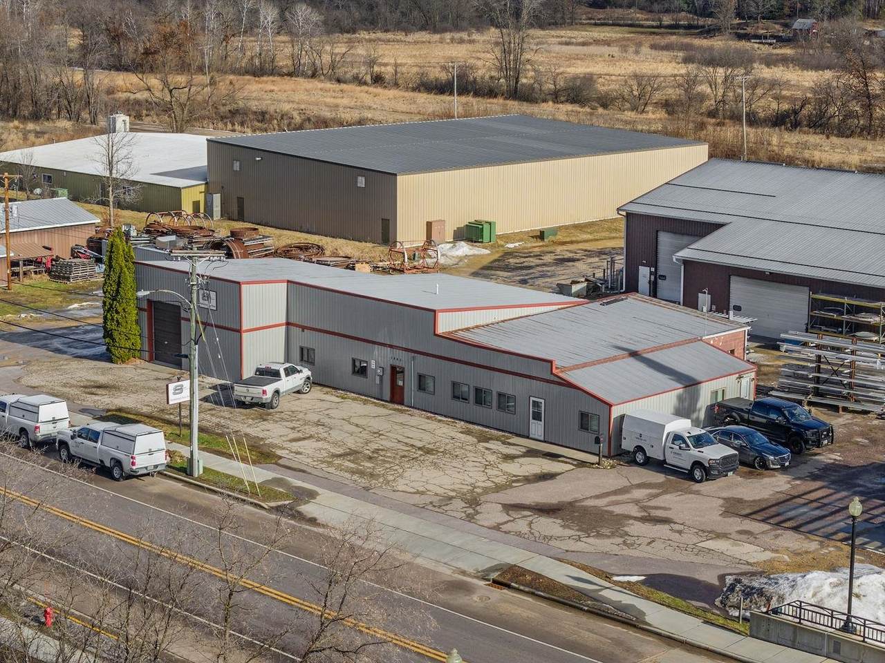 1002 Academy Street - Photo 1