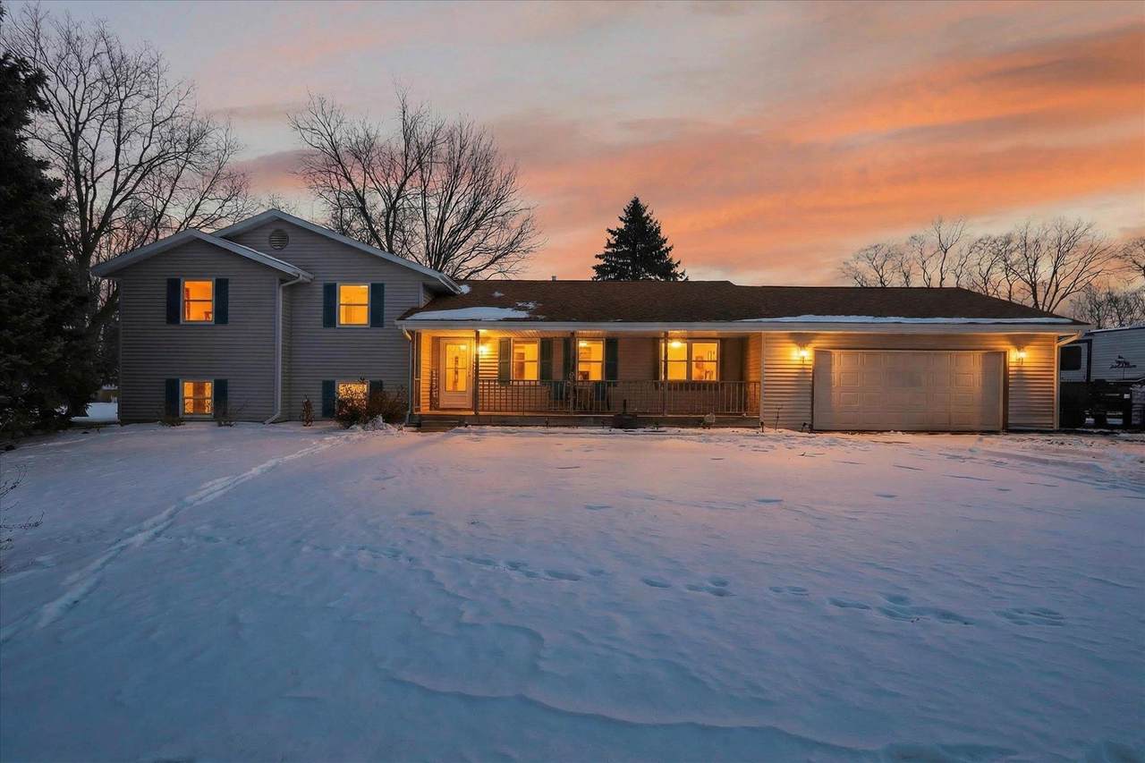 4007 County Road K - Photo 1