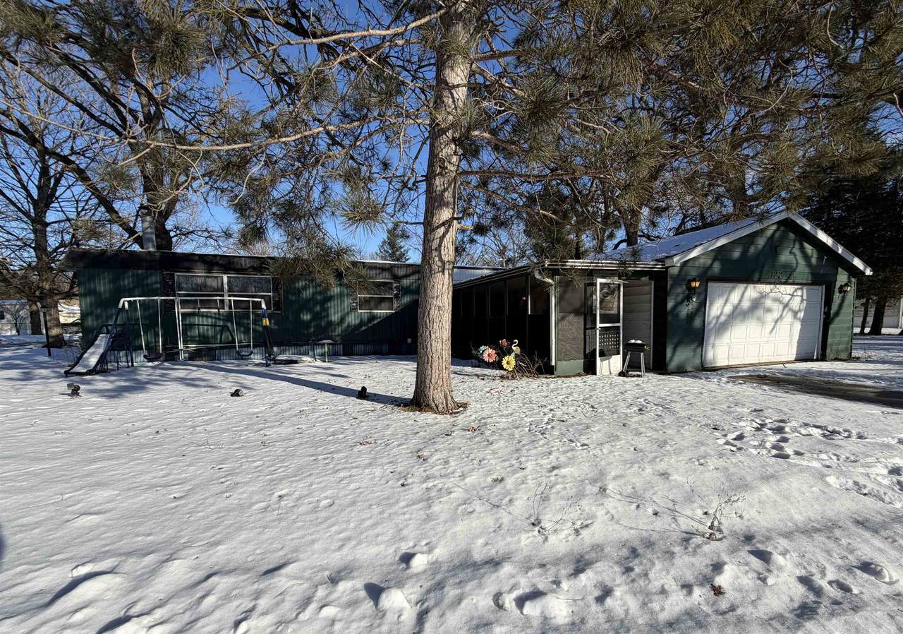 122 Falling Creek Circle - Photo 1