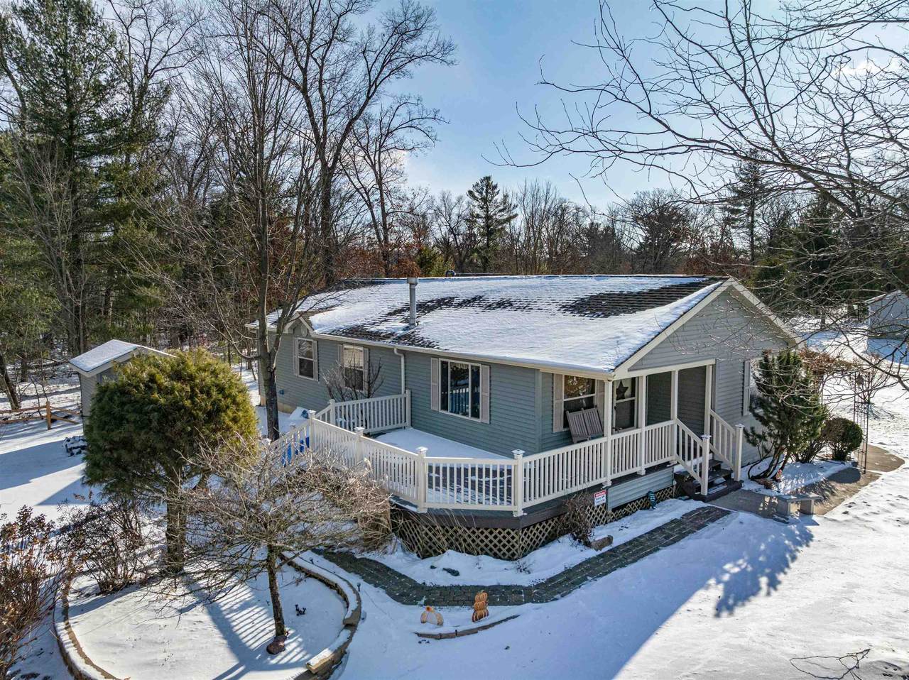 399 Oakbrook Drive - Photo 1