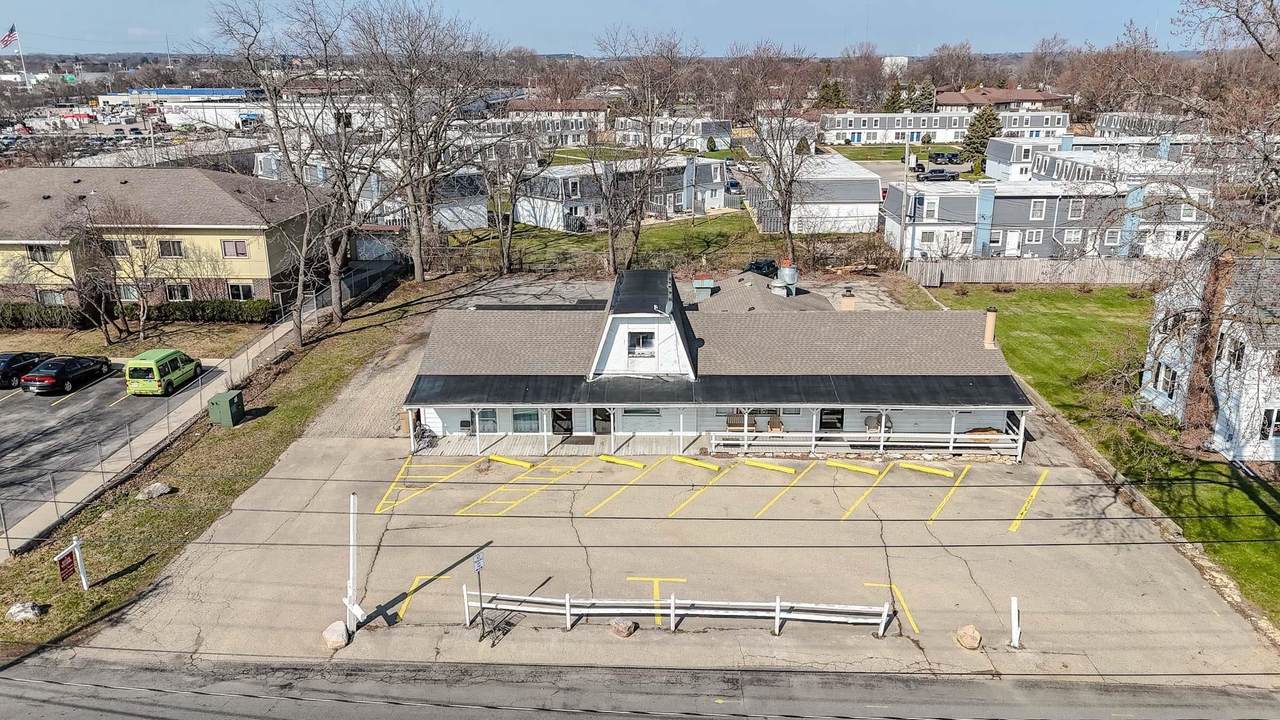 2440 Perry Street - Photo 1