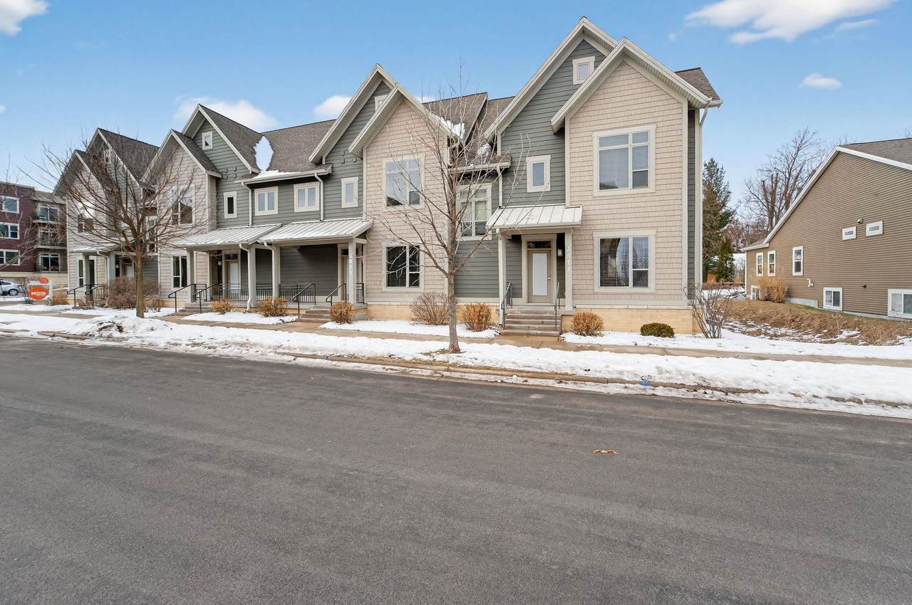 2817 No Oaks Ridge - Photo 1