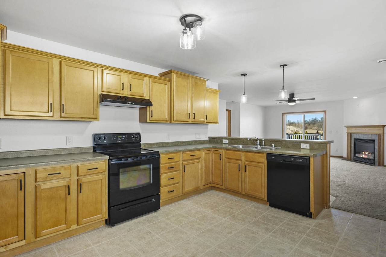 190 Valley Drive - Photo 1