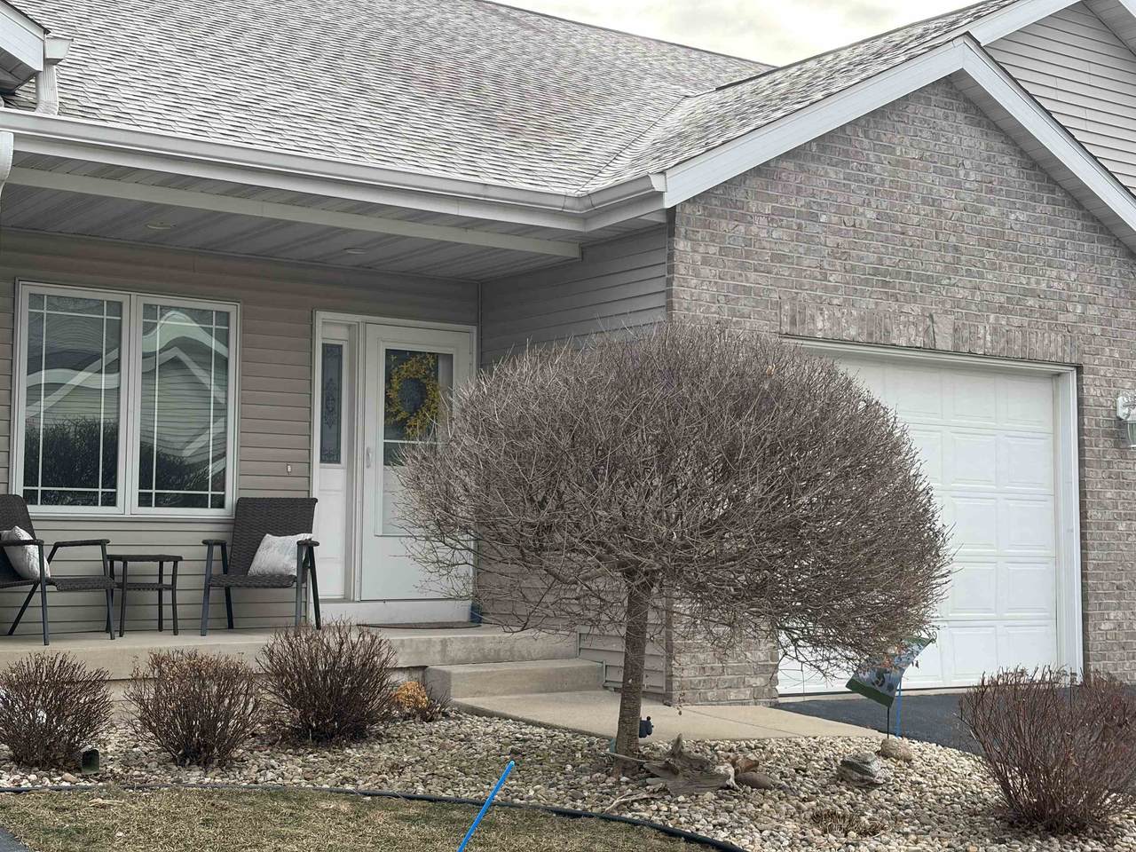 605 Nightingale Lane - Photo 1