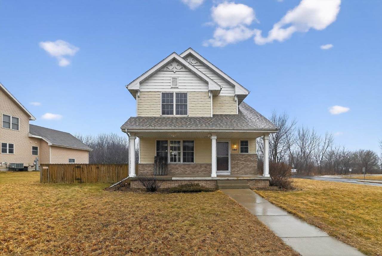 1211 Gas Light Drive - Photo 1