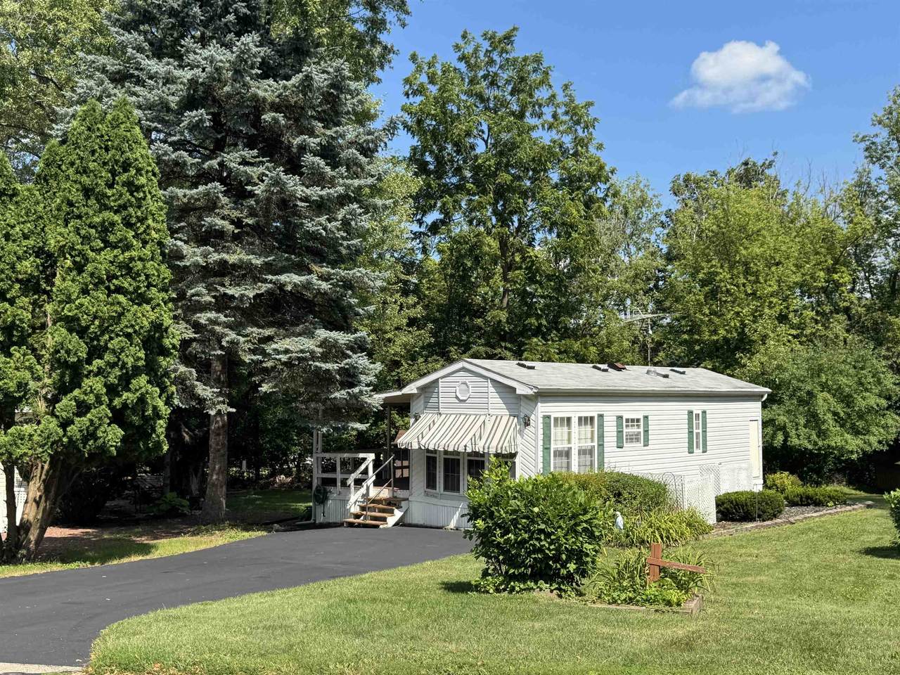 420 Skyline Drive - Photo 1