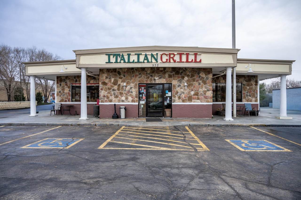 532 Gateway Avenue - Photo 1