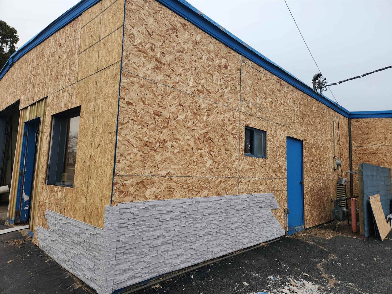 1015 8th Street - Photo 1