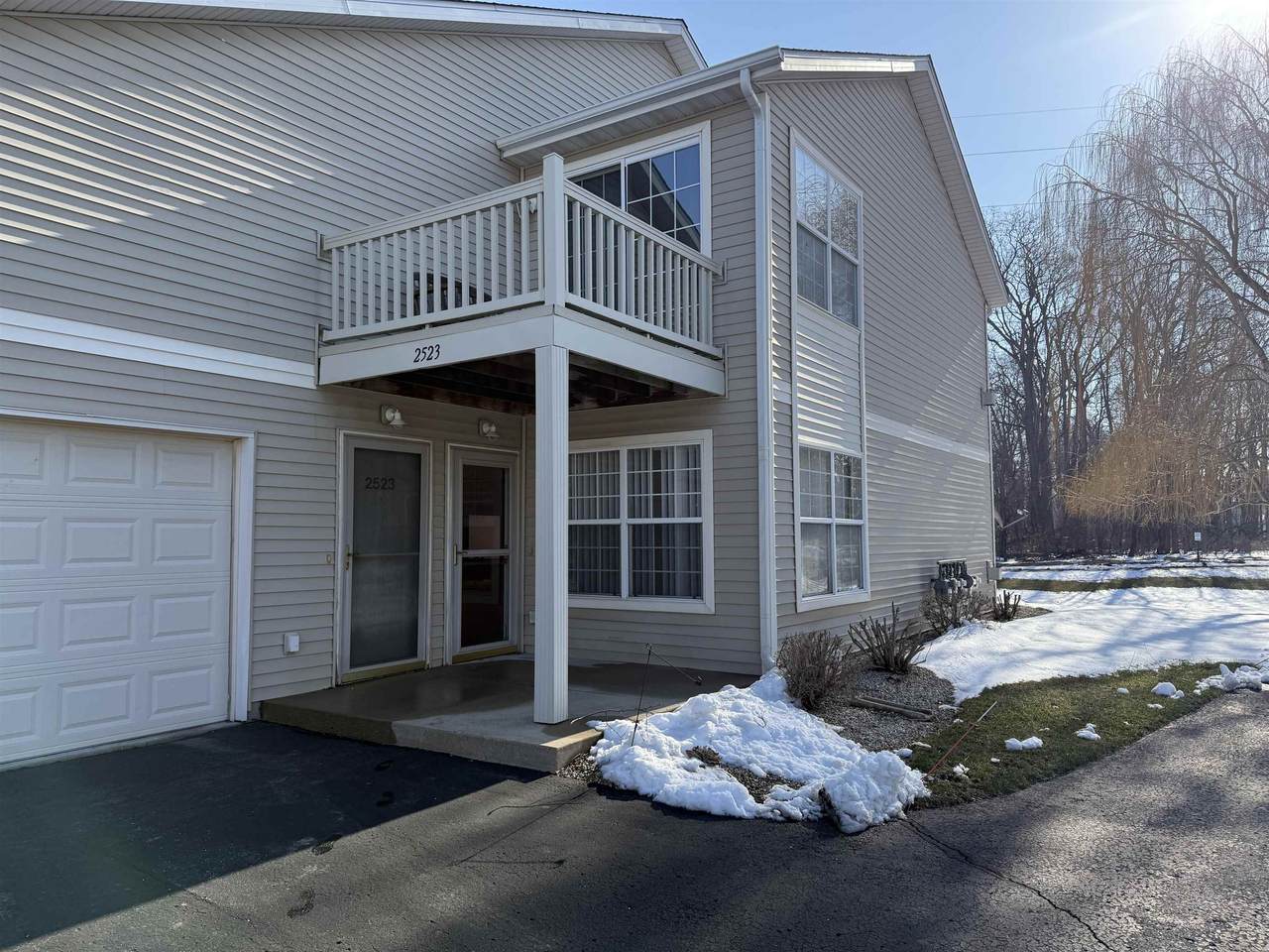 2521 Edgewood Drive - Photo 1