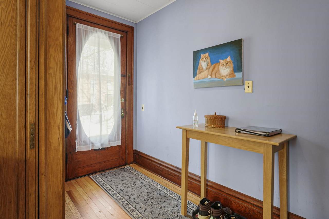 https://bt-photos.global.ssl.fastly.net/madison/1280_boomver_1_2019110-2.jpg
