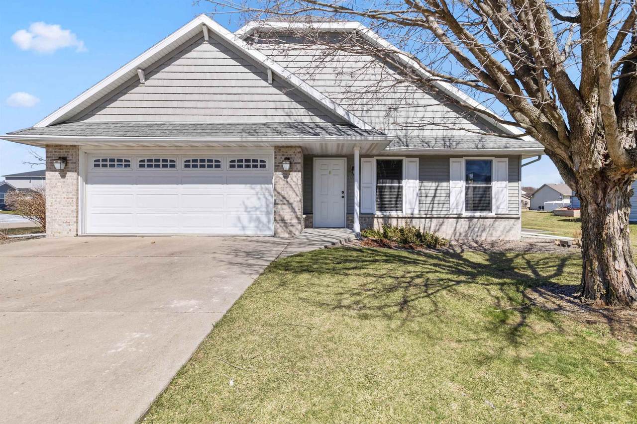 4011 Greenbriar Drive - Photo 1