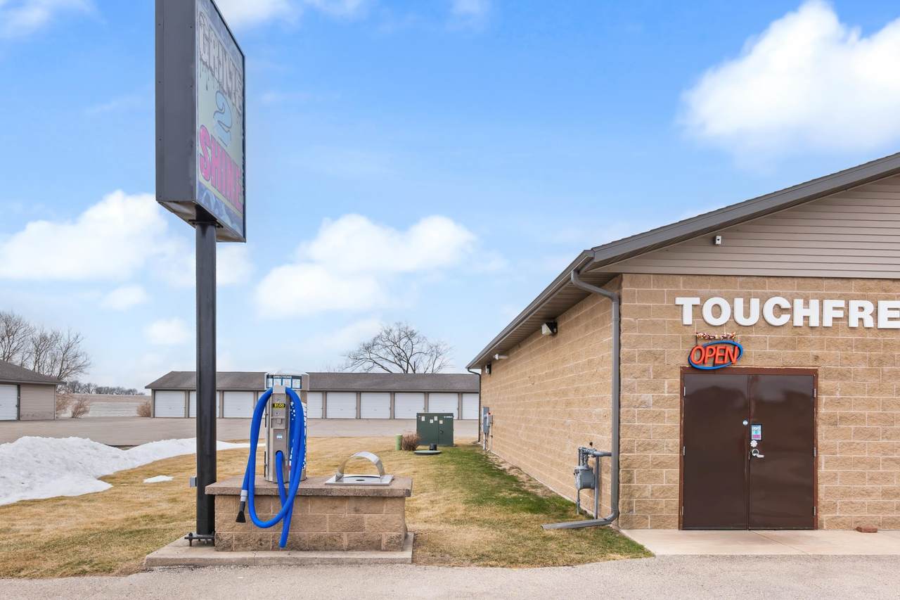 https://bt-photos.global.ssl.fastly.net/madison/1280_boomver_1_2019275-2.jpg