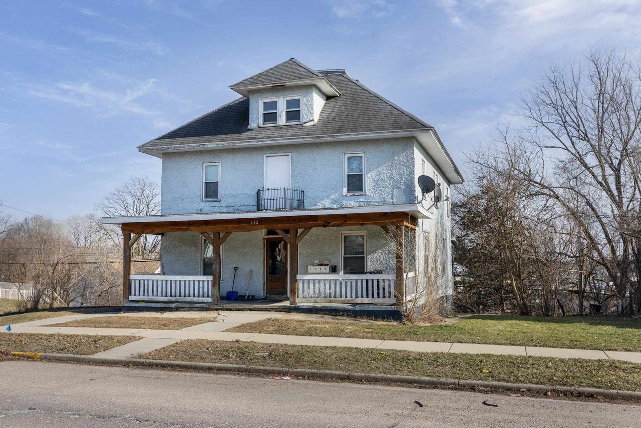 532 Cook Street - Photo 1