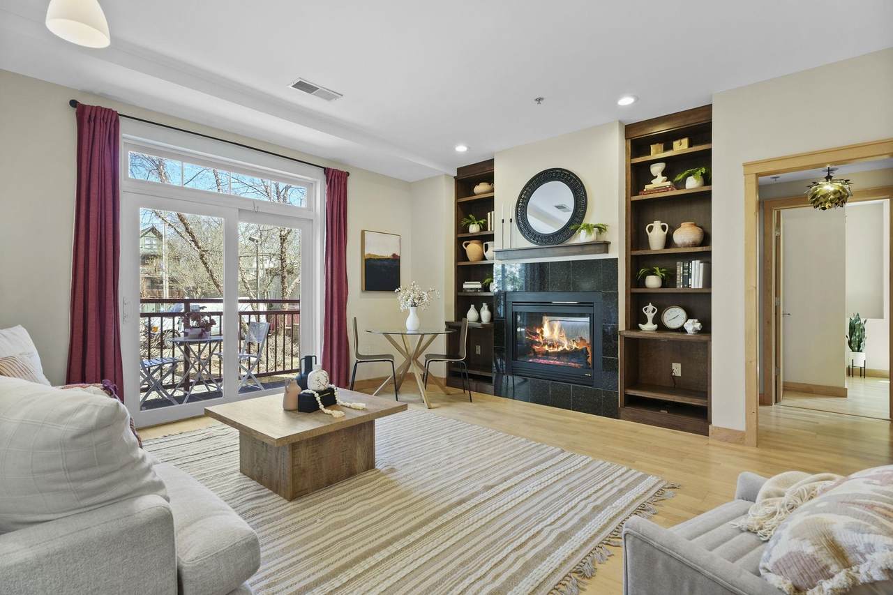 1037 Williamson Street - Photo 1