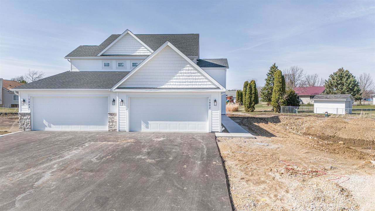1802-1804 Kyle Circle - Photo 1