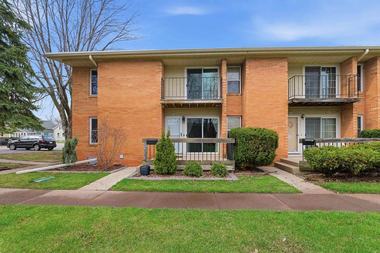 733 9th Avenue - Photo 1