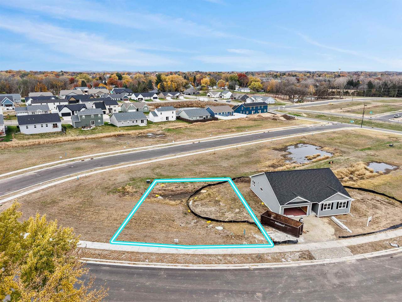 368 Dahlia Drive - Photo 1