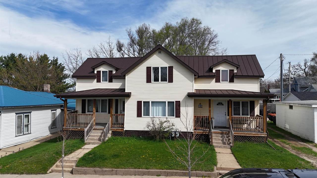 315 Juneau Street - Photo 1