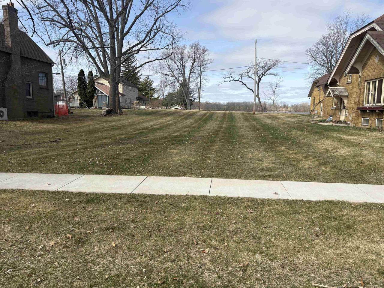  Ridge Street - Photo 1