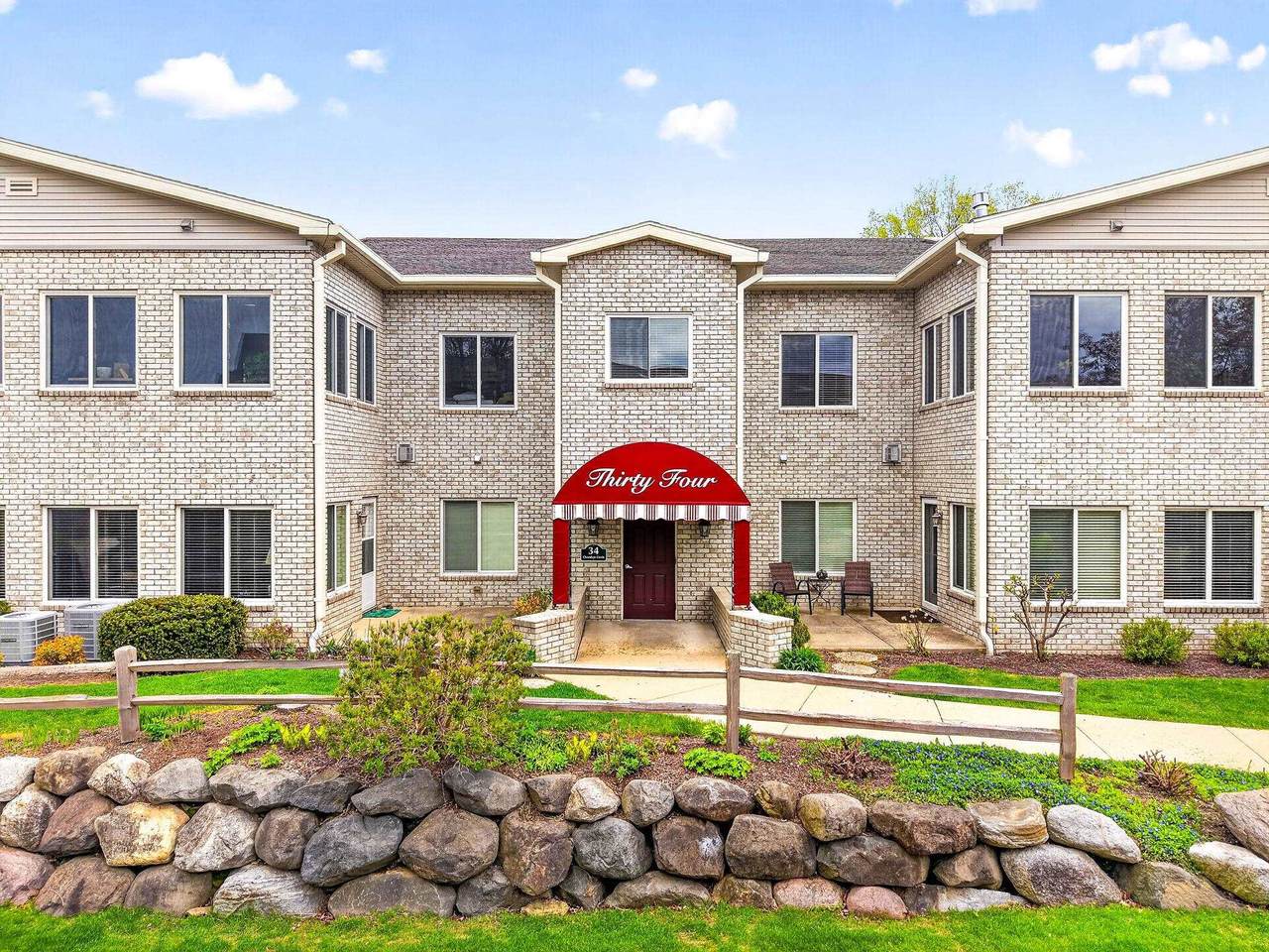 34 Cherokee Circle - Photo 1