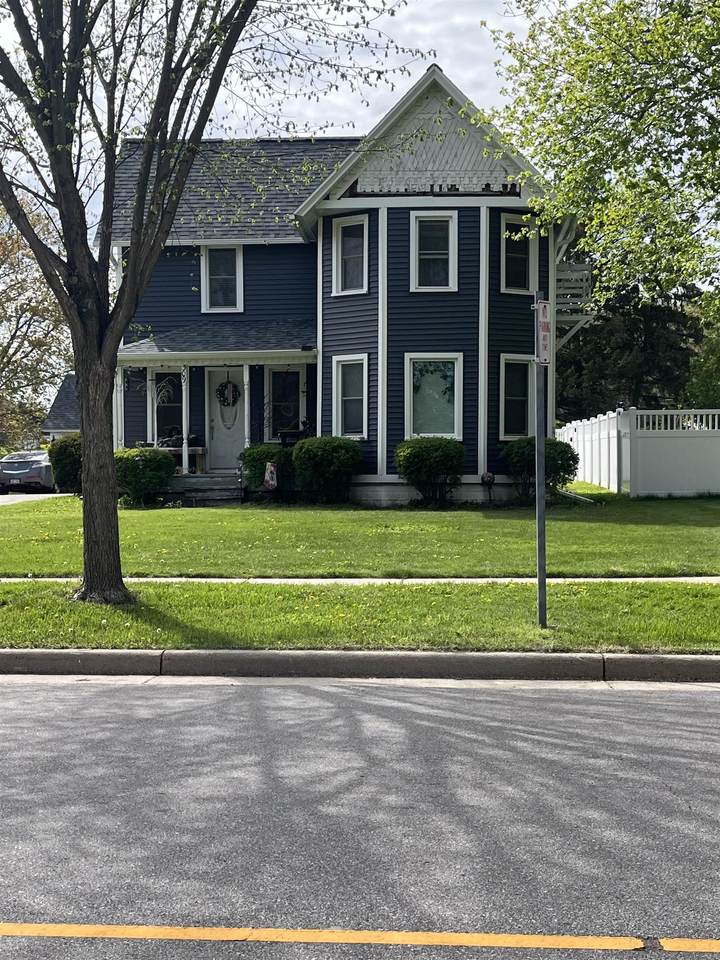 309-1/2 Main Street - Photo 1