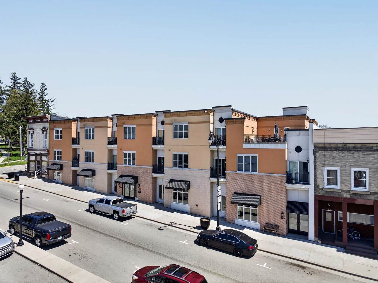 435 Main Street - Photo 1