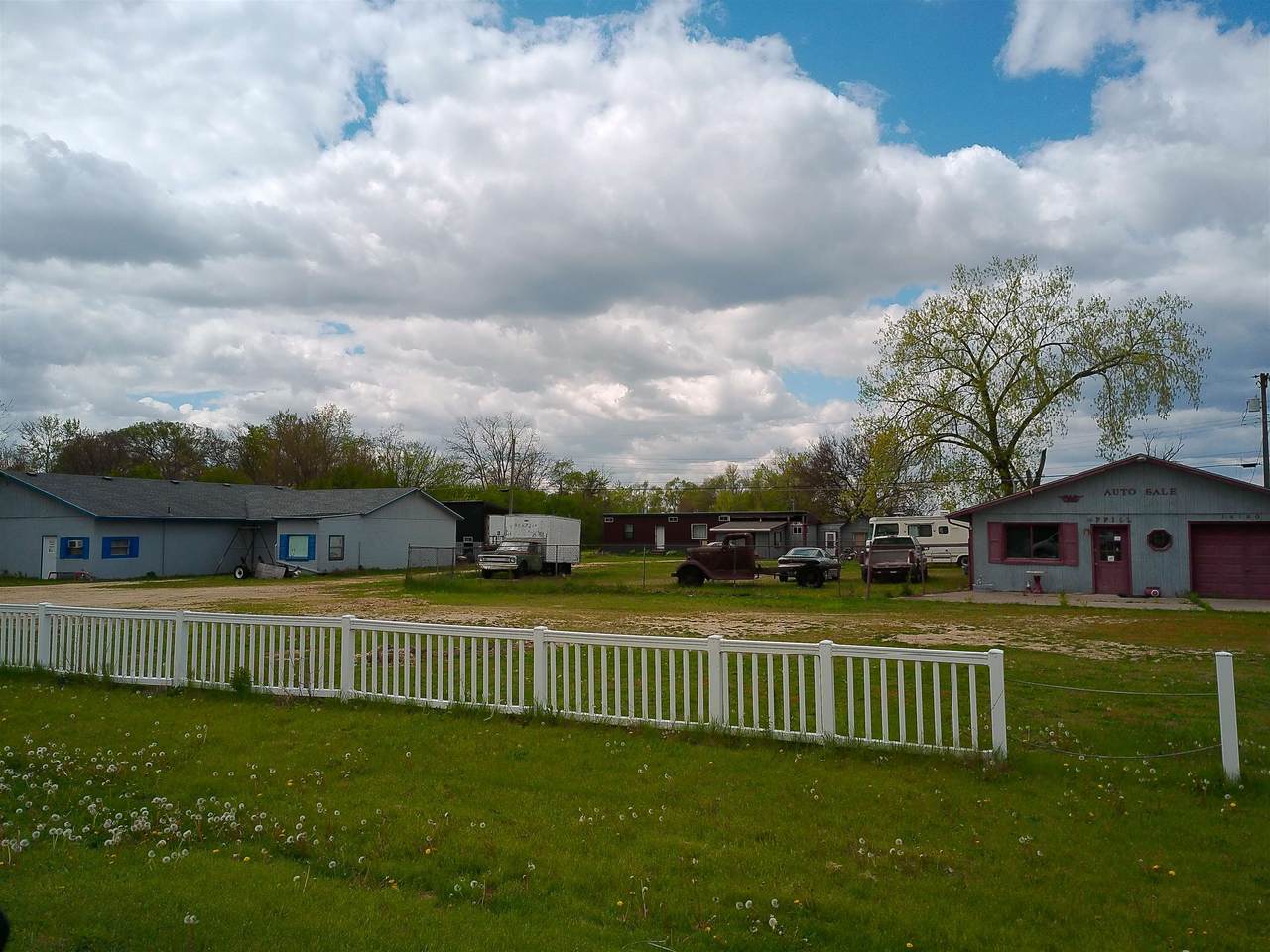 14178, 90, 92 Dearborn Avenue - Photo 1