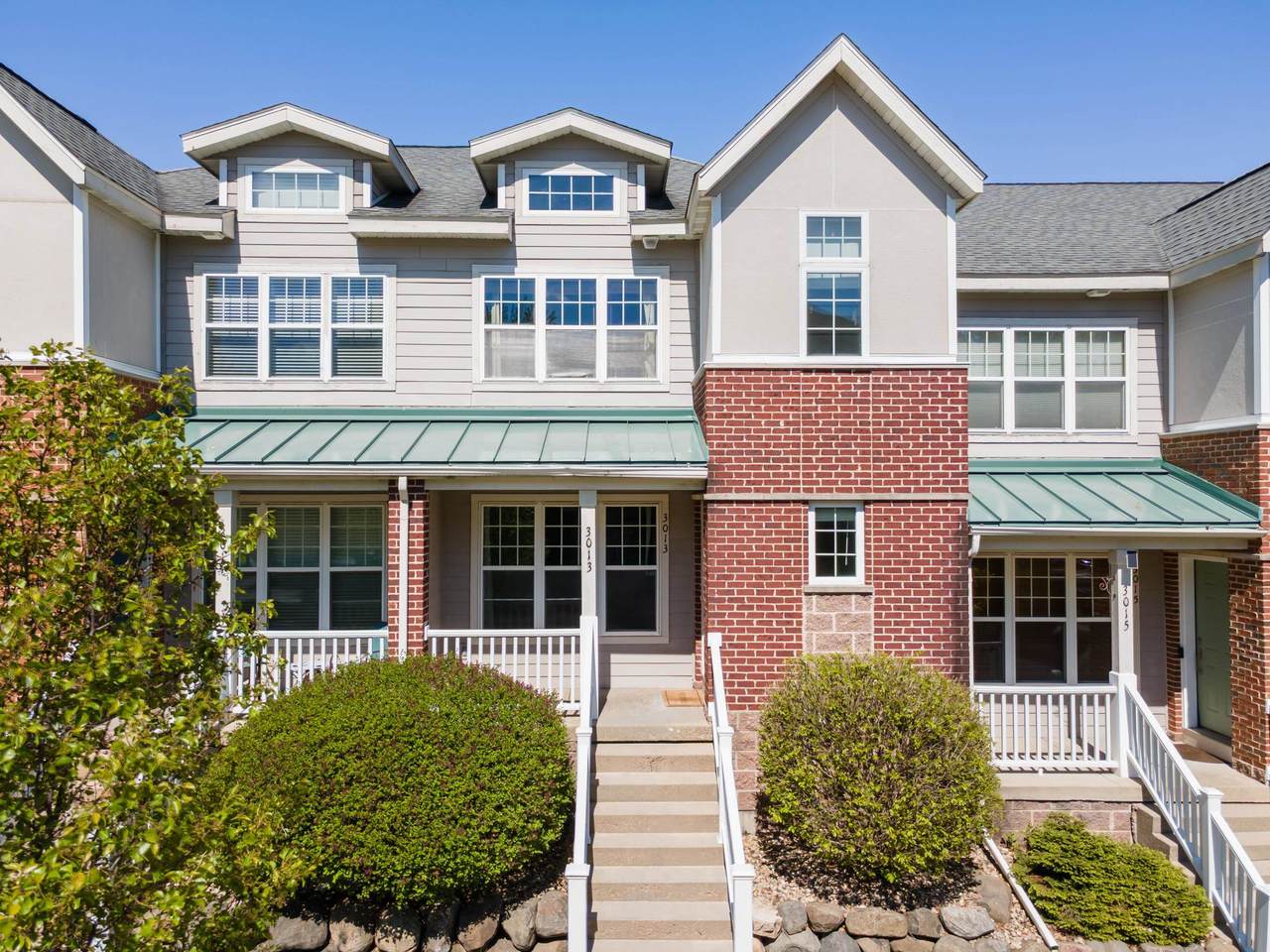 3013 Royal Wulff Terrace - Photo 1