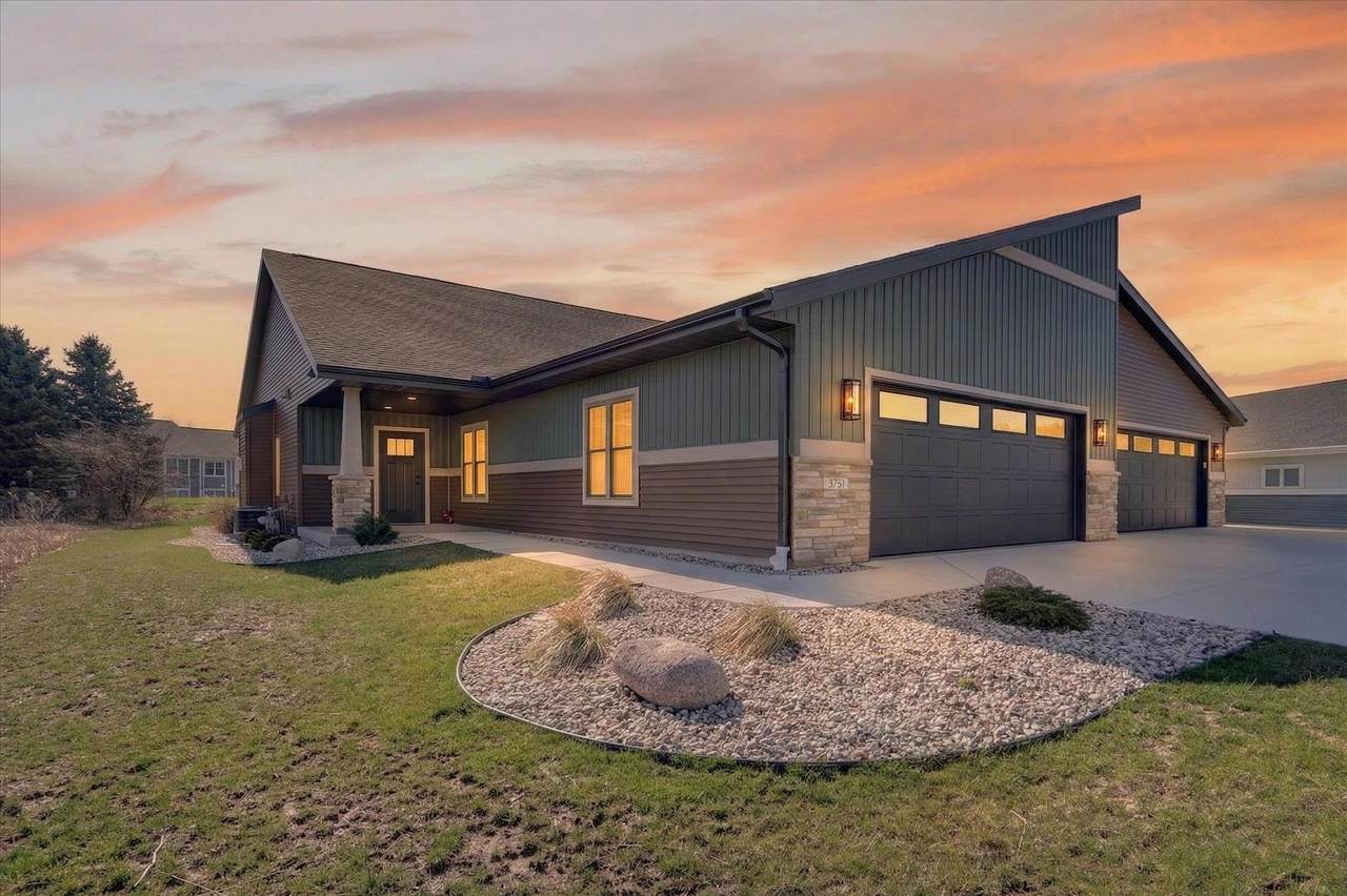 3751 Newcastle Drive - Photo 1