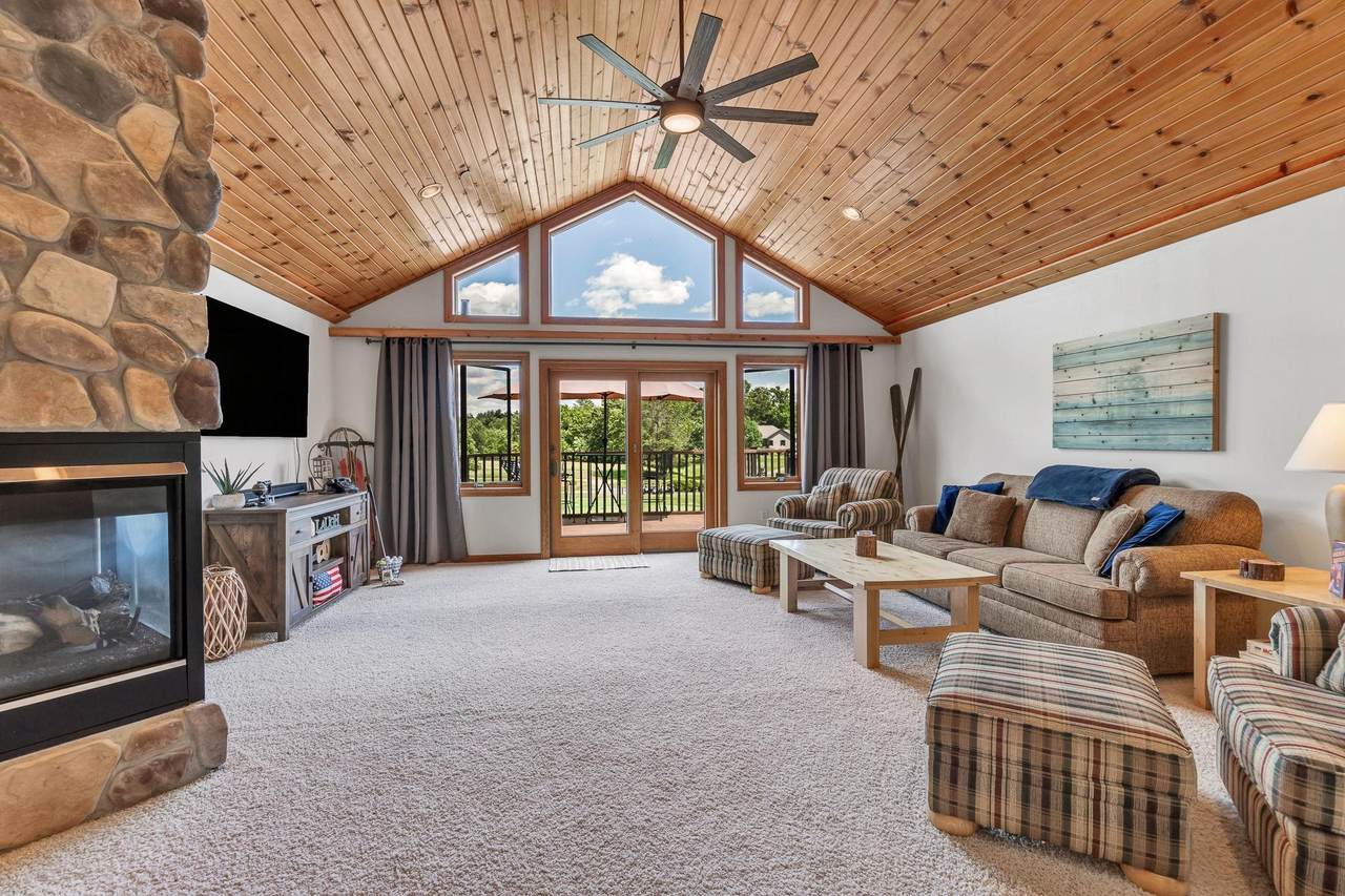 1820 Parkland Drive - Photo 1
