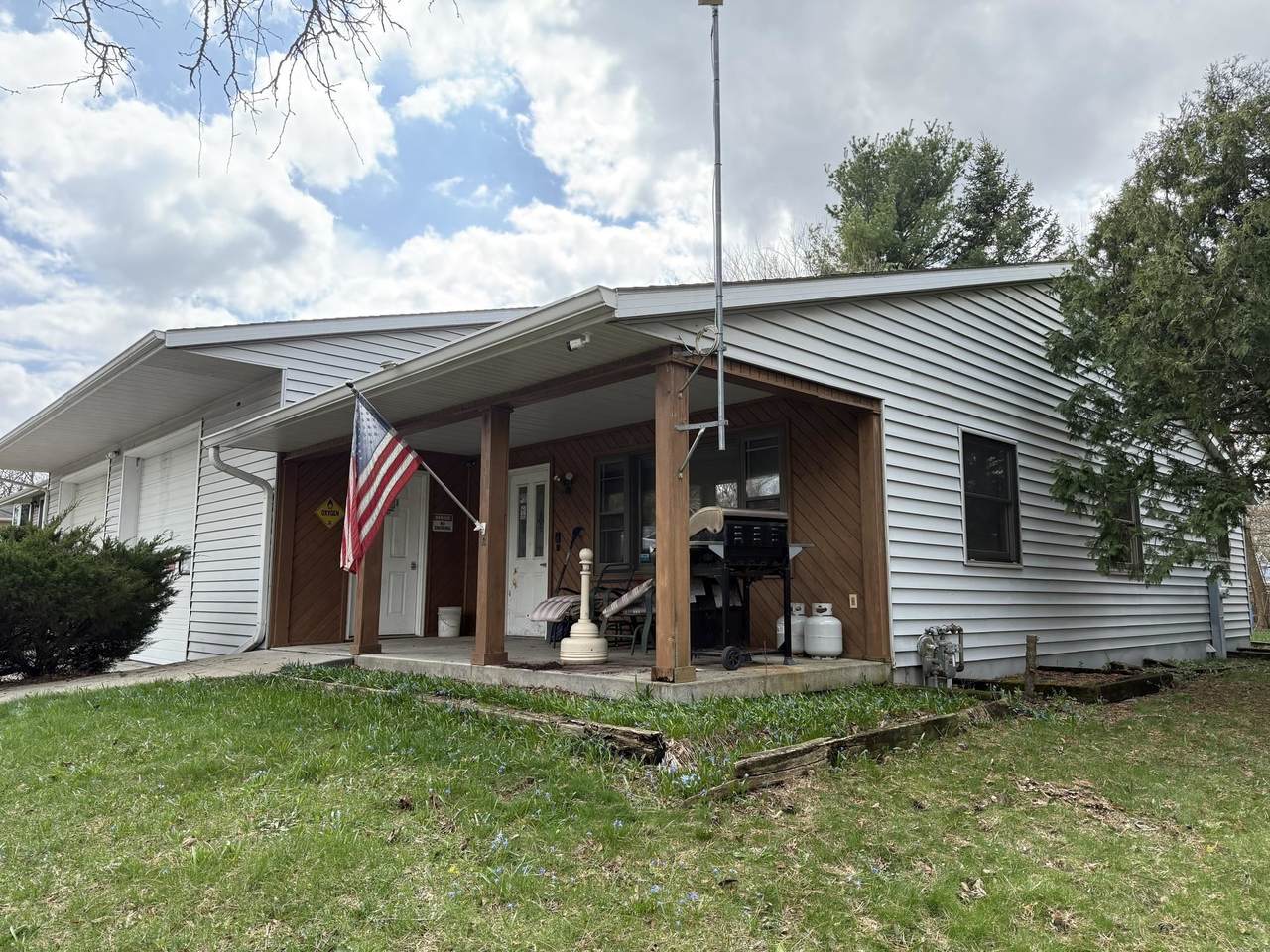 1210 Arndt Street - Photo 1