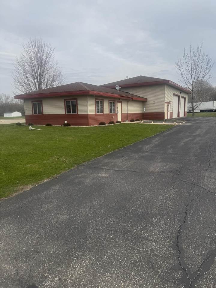 220 River Birch Court - Photo 1