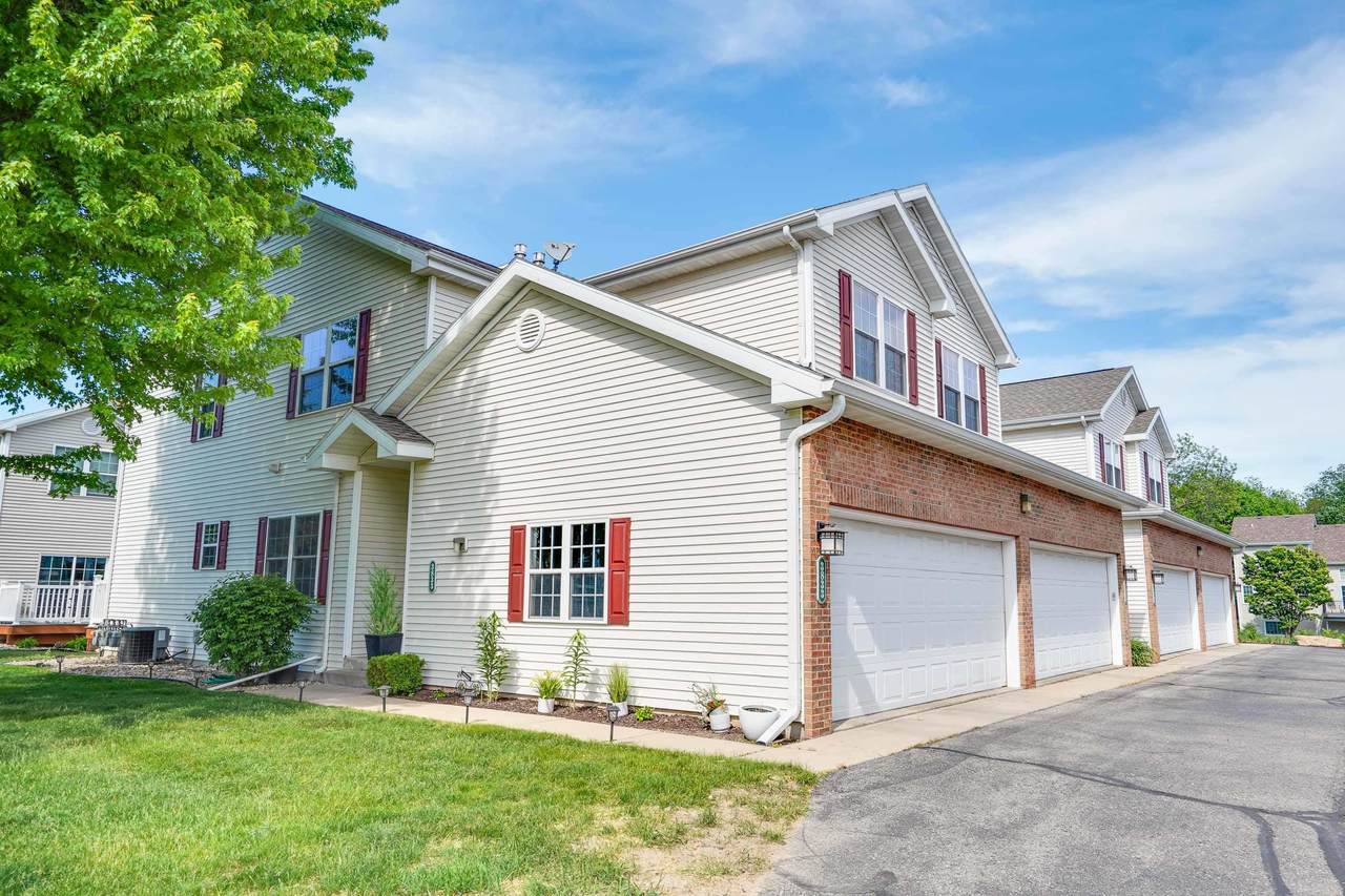 3833 Maple Grove Drive - Photo 1