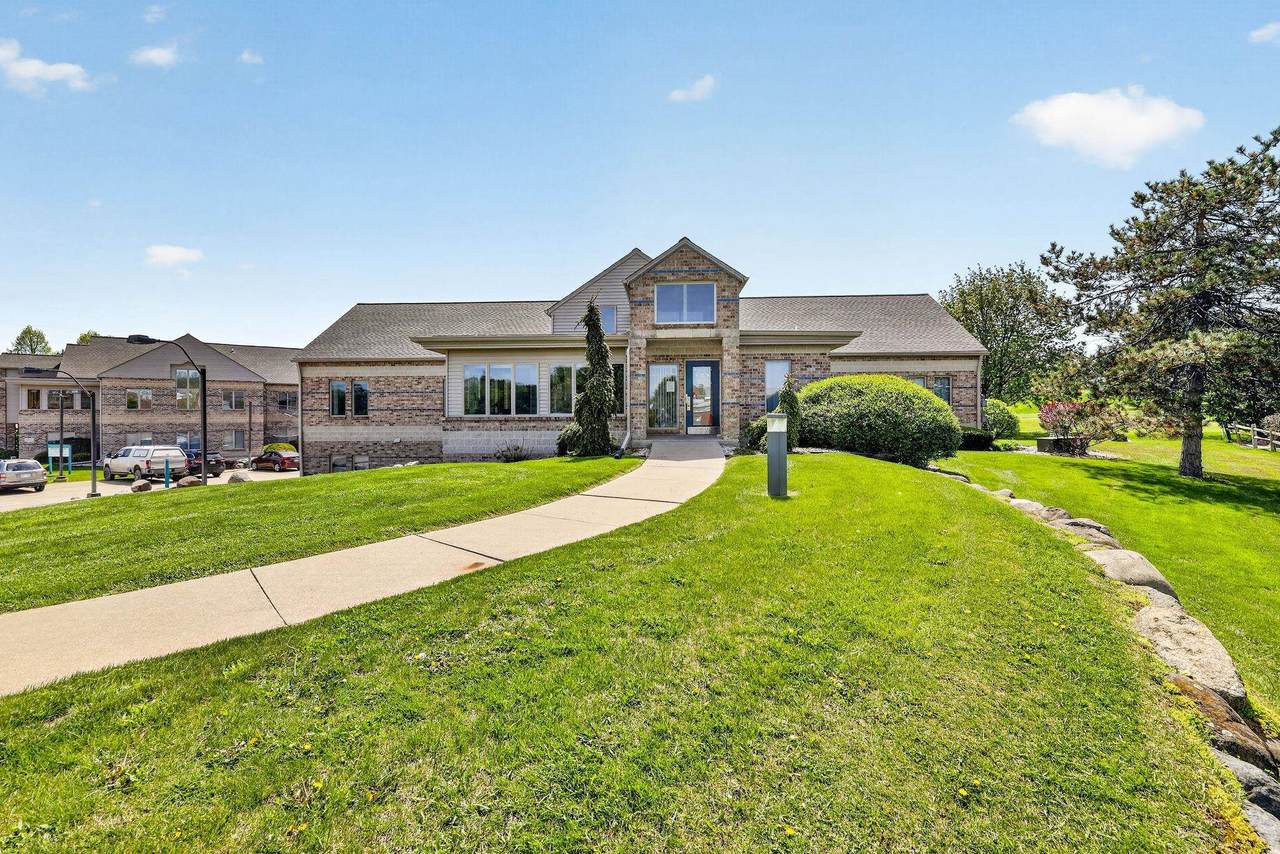 602 Pleasant Oak Drive - Photo 1