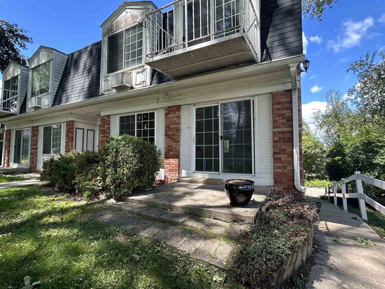 2162 Allen Boulevard - Photo 1