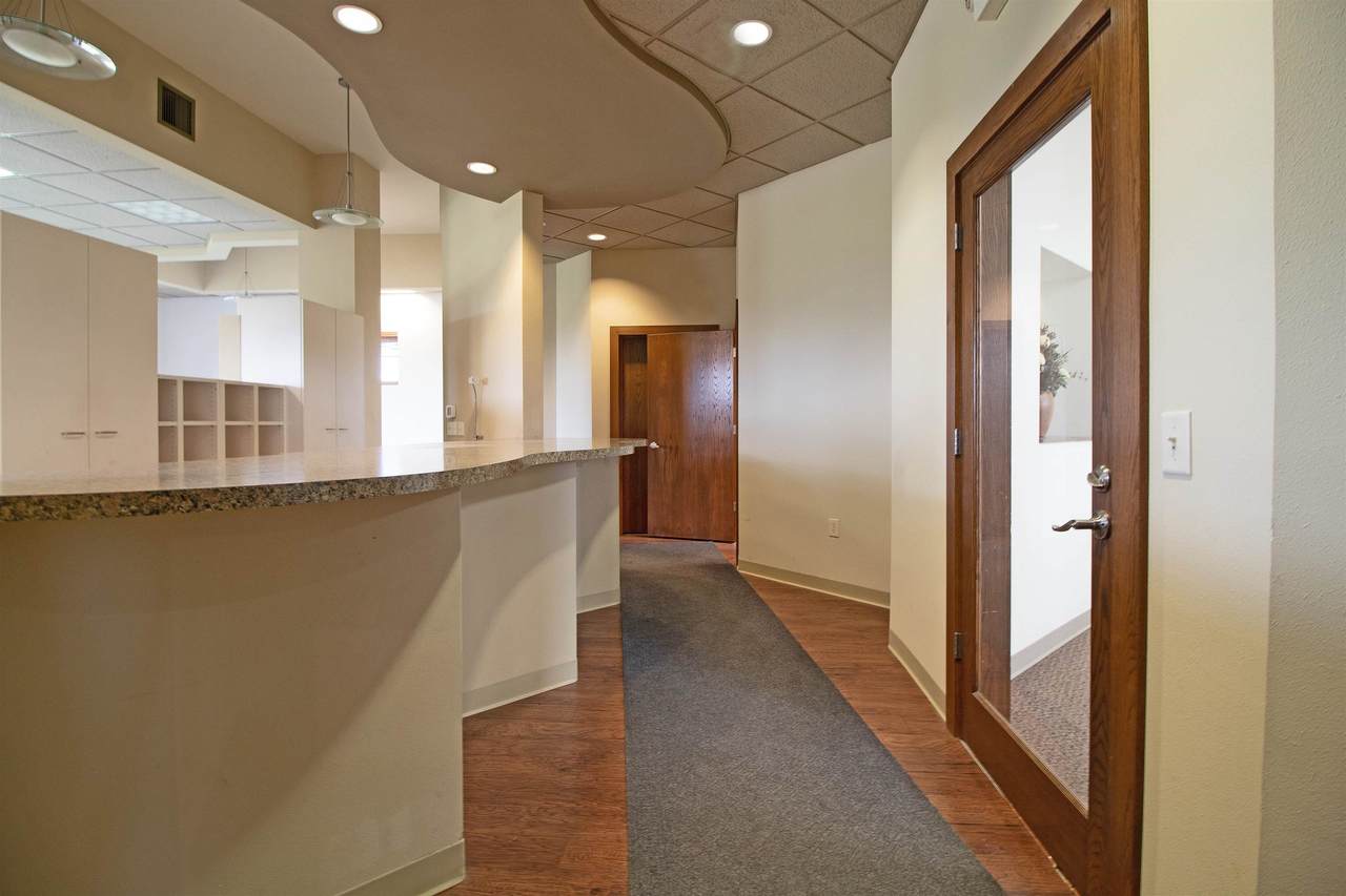 https://bt-photos.global.ssl.fastly.net/madison/1280_boomver_1_2026368-2.jpg