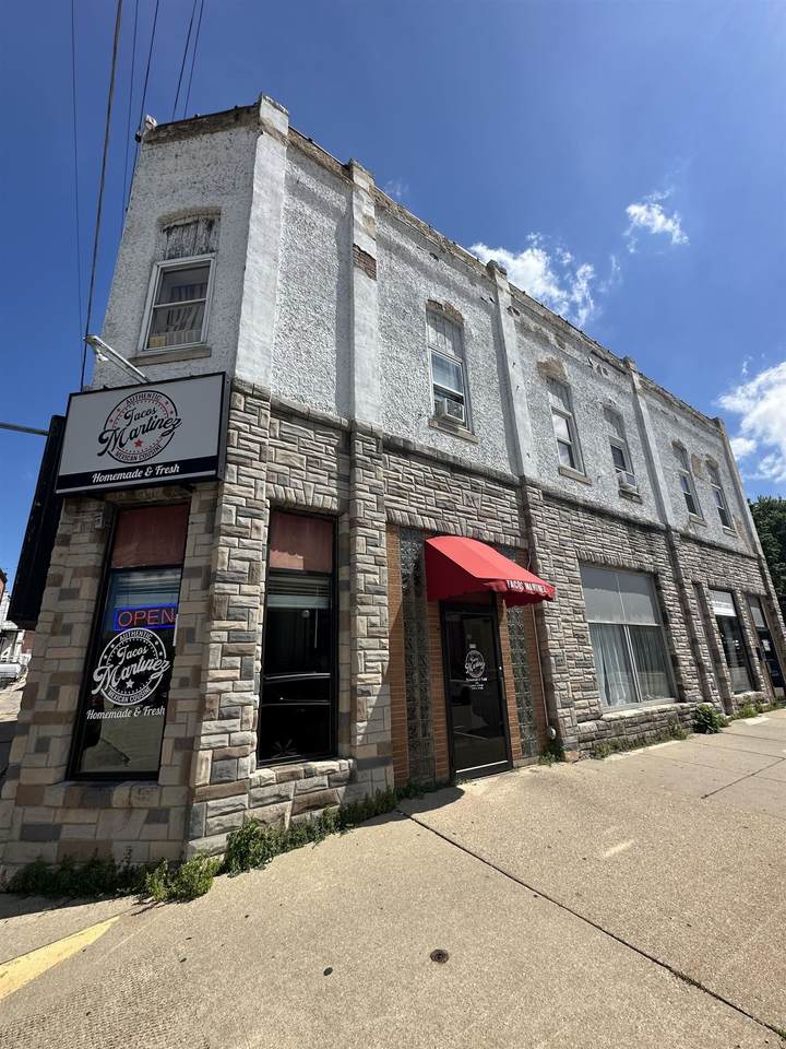 1715 11th Street - Photo 1