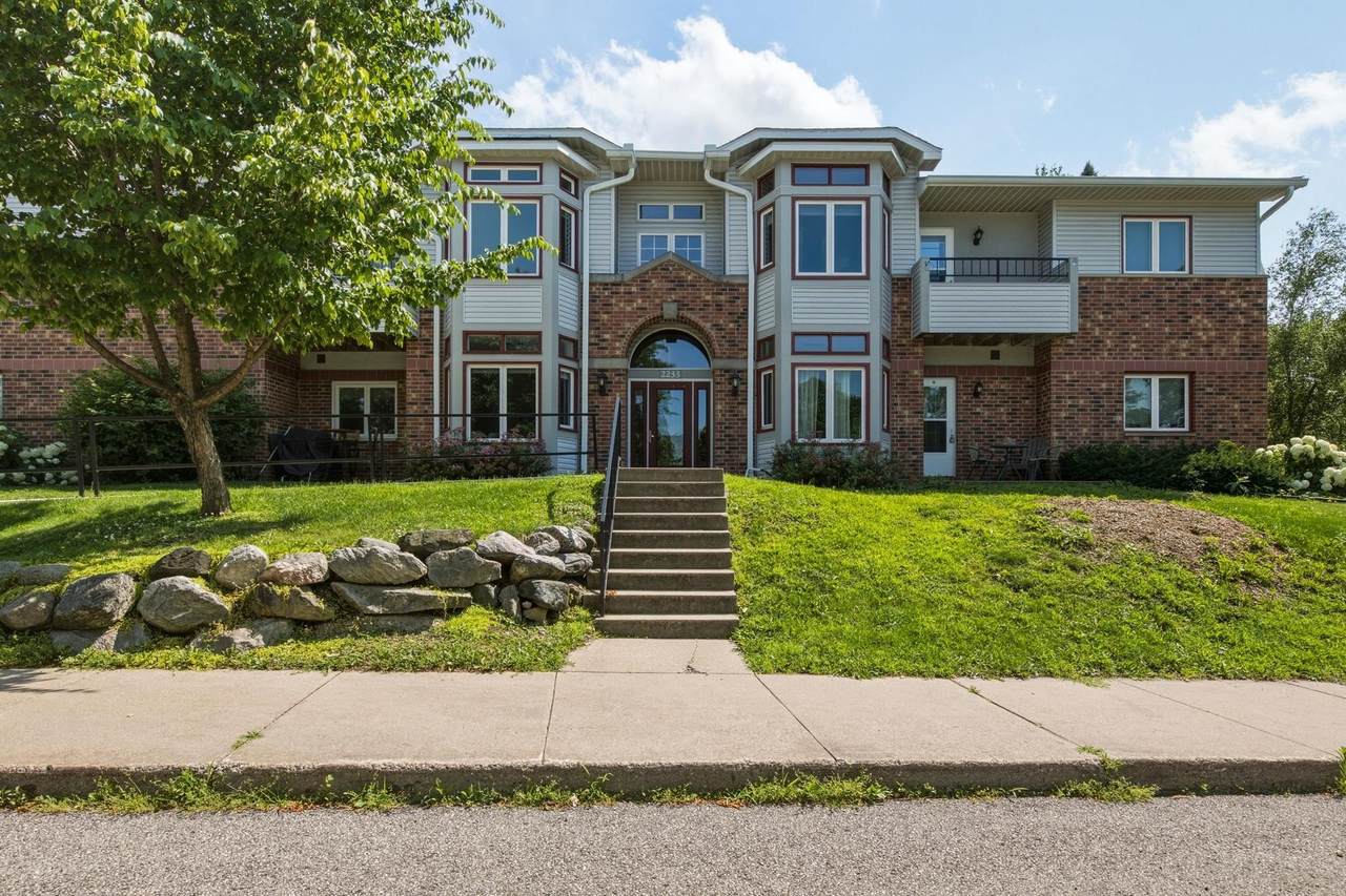 2233 Luann Lane - Photo 1