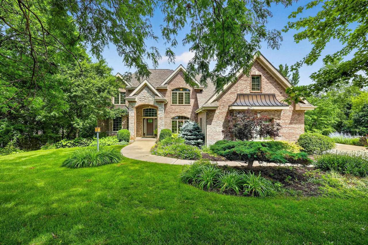 7534 Summit Ridge Road - Photo 1