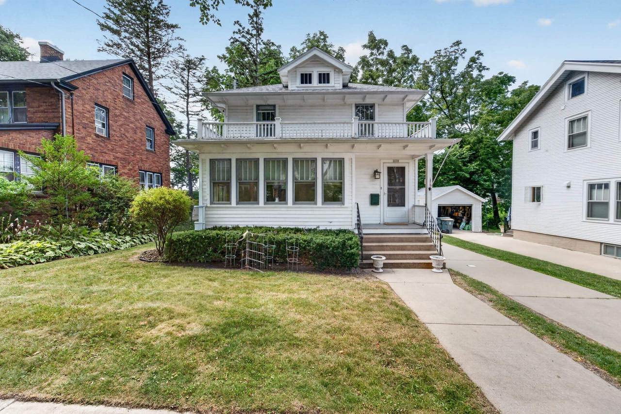 2126 Fox Avenue - Photo 1