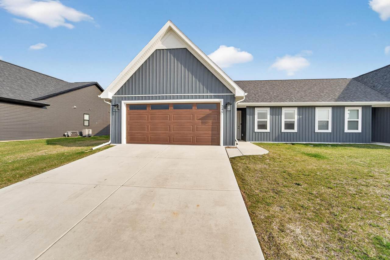 340 Lilac Lane - Photo 1