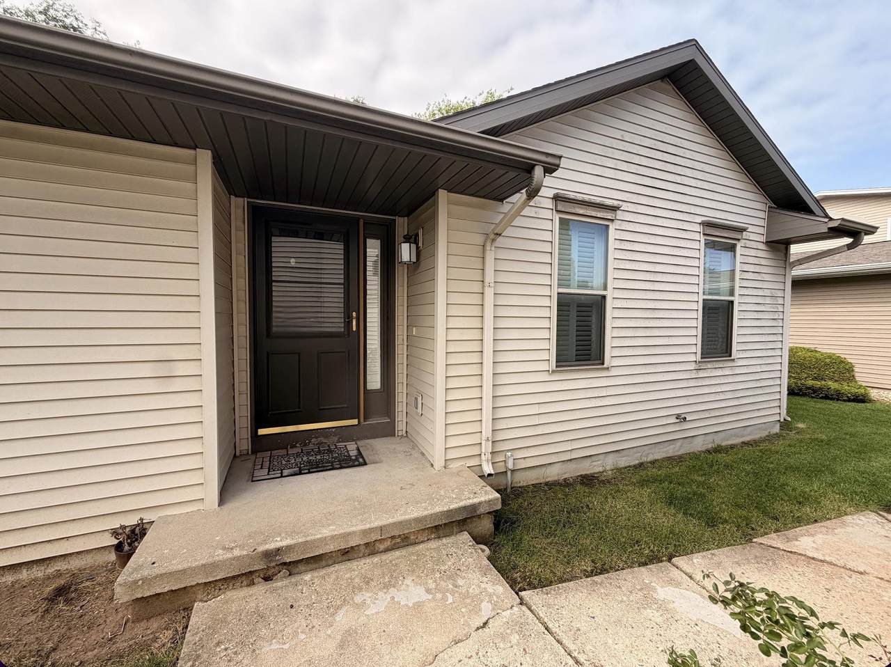 25 Plum Tree Village - Photo 1